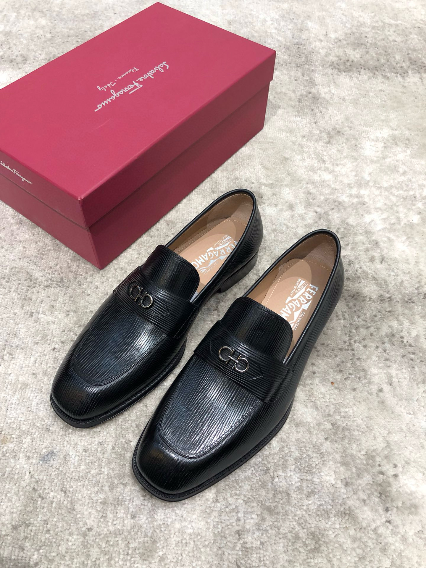 페라가모 남자 구두