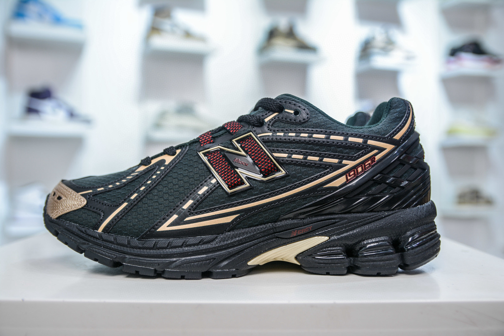 뉴발란스 1906 남녀공용 신발 운동화 스니커즈