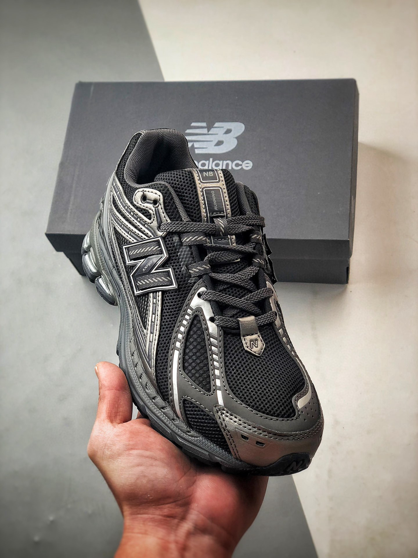 뉴발란스 1906 남녀공용 신발 운동화 스니커즈