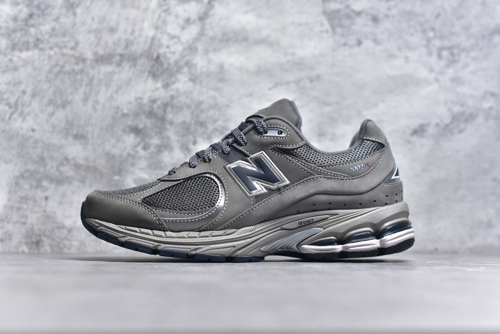 뉴발란스 2002 남녀공용 신발 운동화 스니커즈