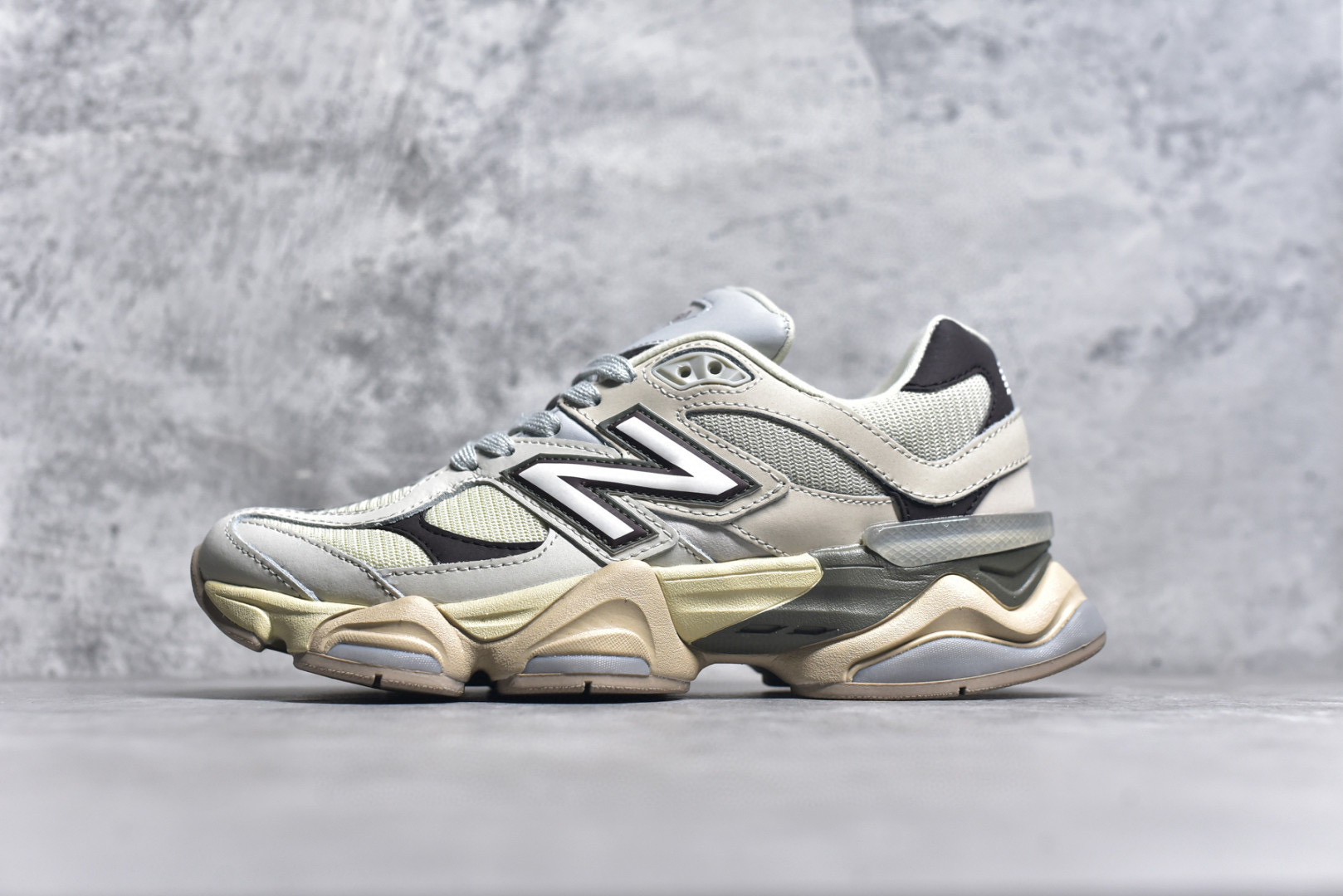 뉴발란스 9060 남녀공용 신발 운동화 스니커즈