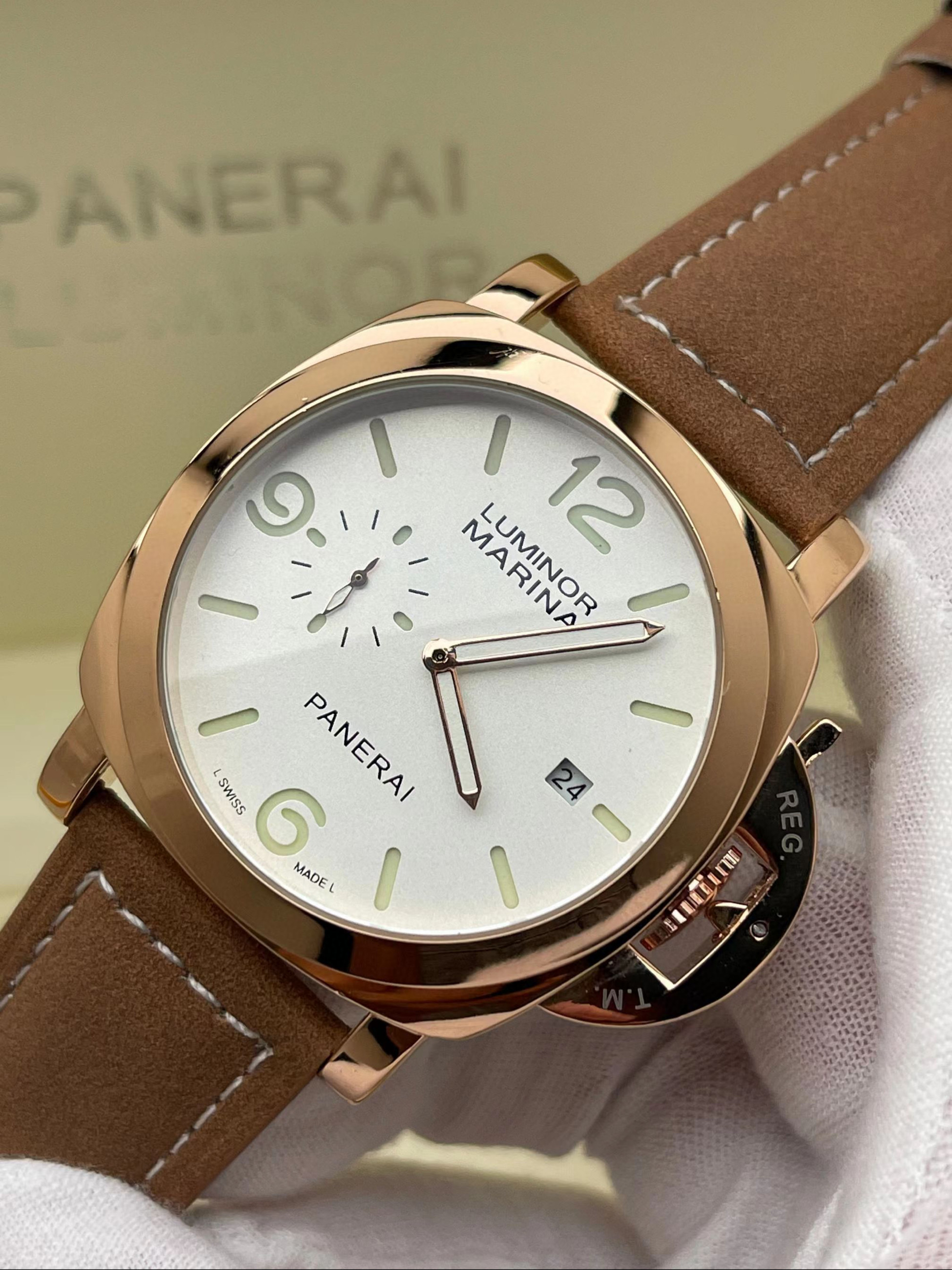 파네라이 A급 남자시계