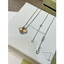 반클리프앤아펠 목걸이