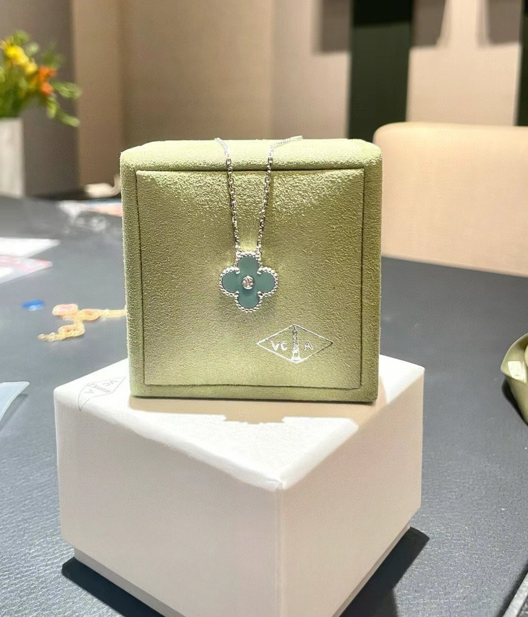 반클리프앤아펠 목걸이