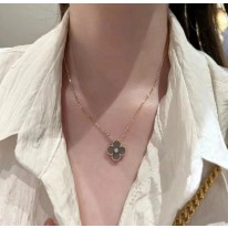 반클리프앤아펠 목걸이