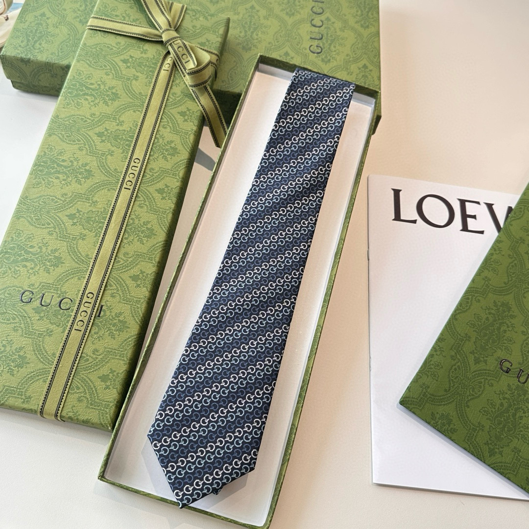구찌 넥타이