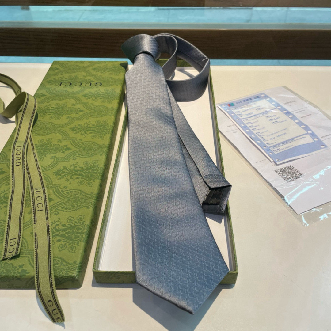 구찌 넥타이