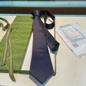 구찌 넥타이