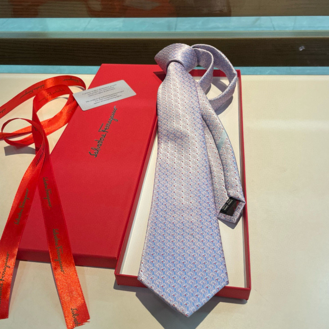 살바토레 페라가모 넥타이