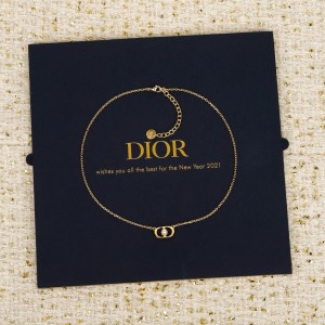 디올 목걸이