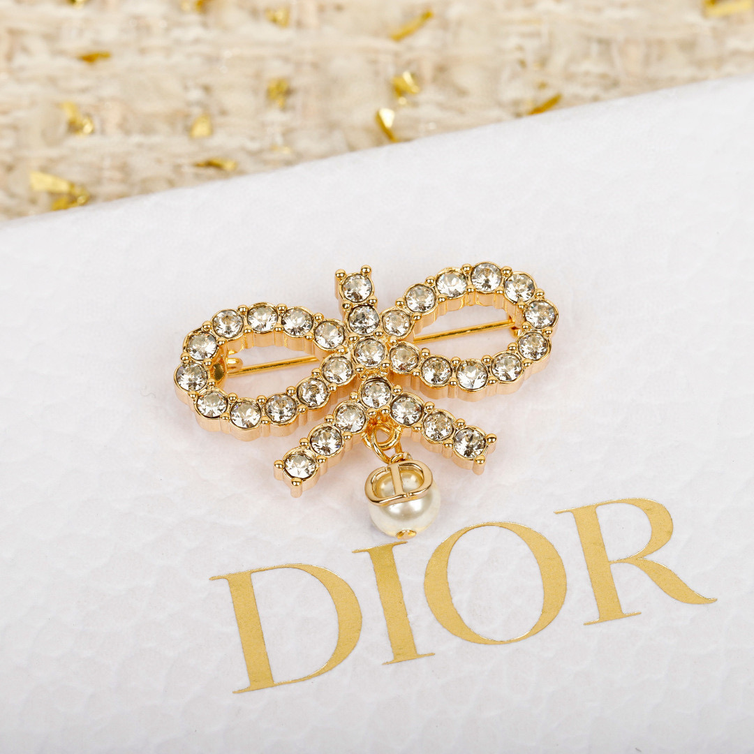 디올 귀걸이