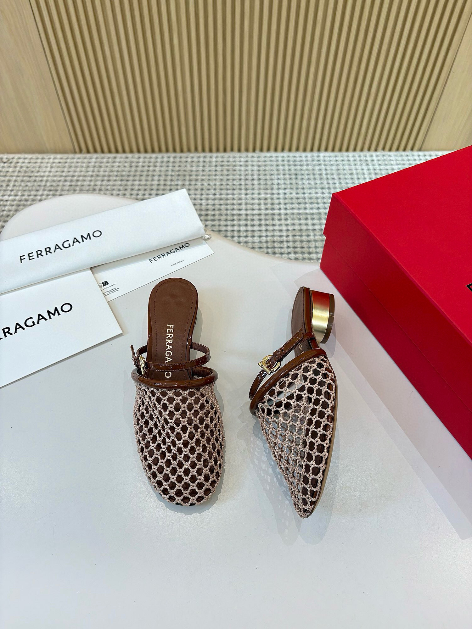 페라가모 4cm 여자 슬리퍼