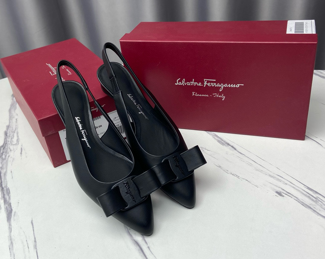 페라가모 여자 신발 구두