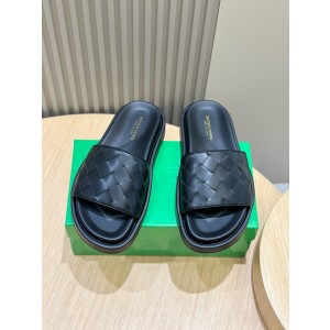 보테가베네타 남자 슬리퍼