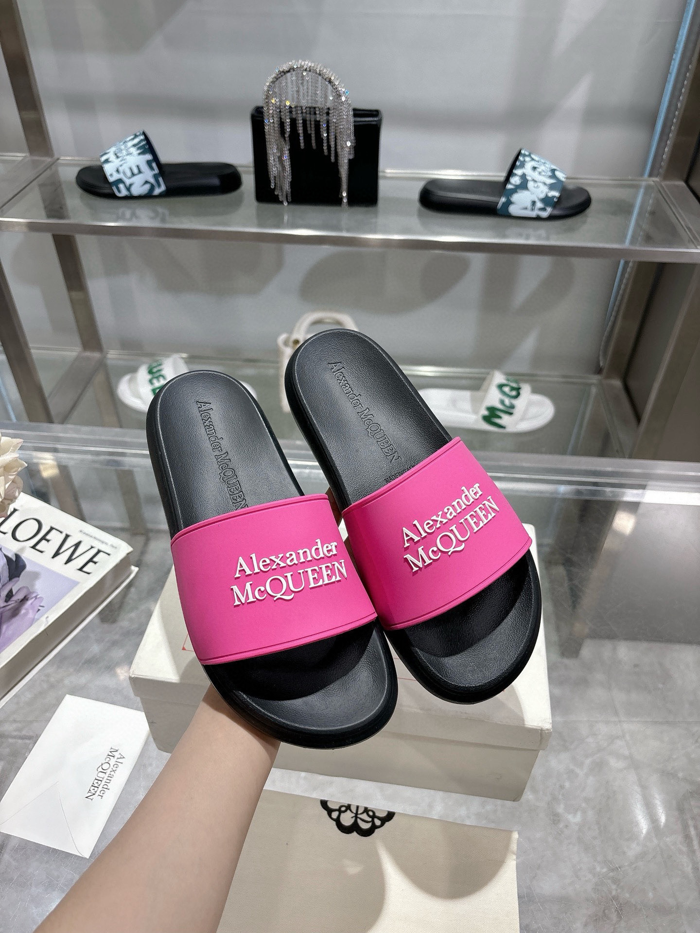 알렉산더 맥퀸 남녀공용 슬리퍼