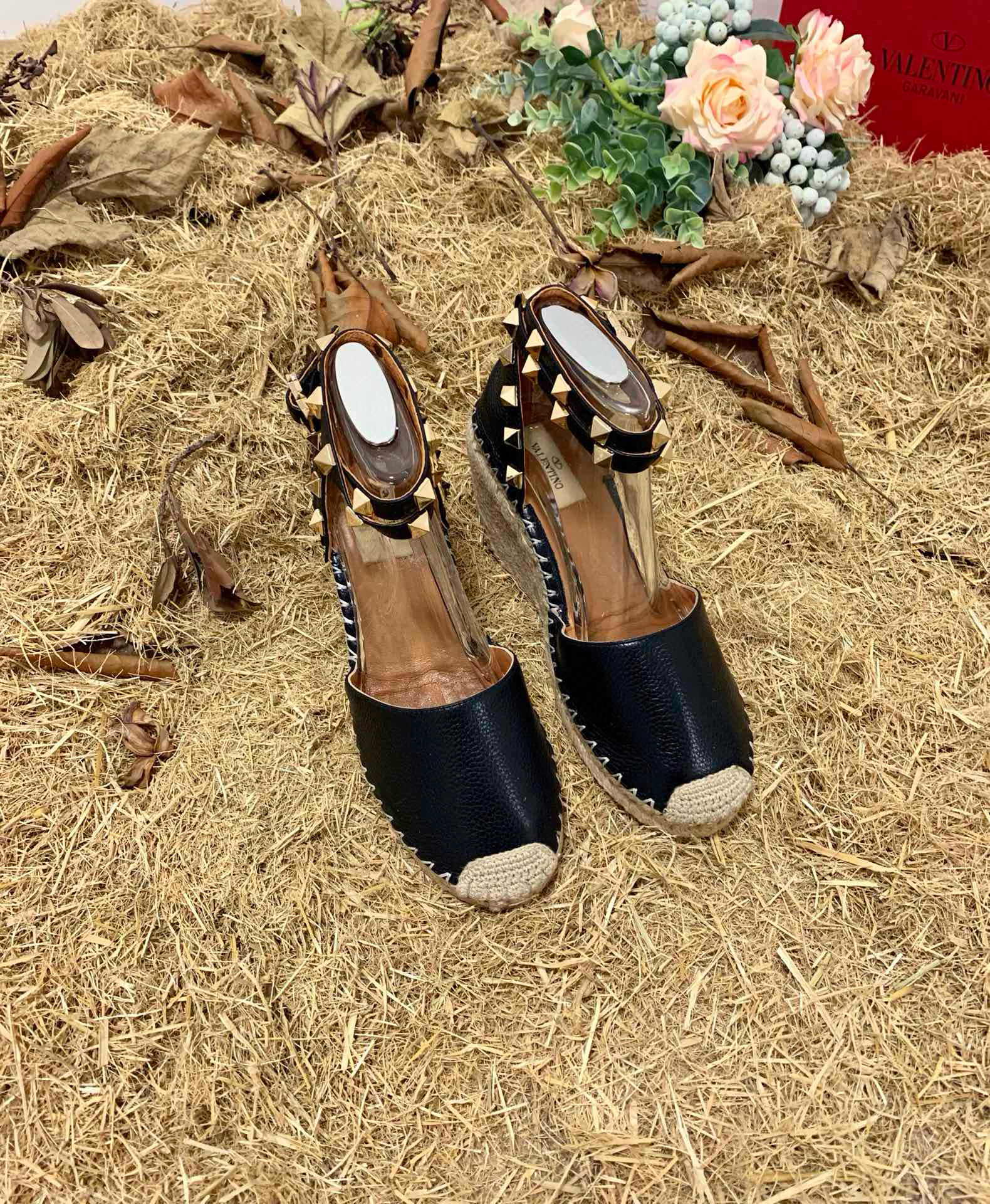 발렌티노 여자 샌들