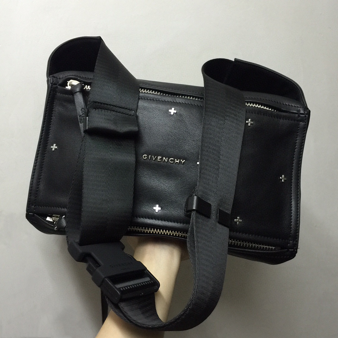 지방시 남자가방