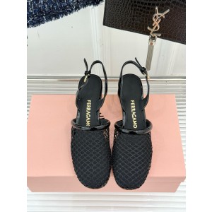 페라가모 여자 샌들