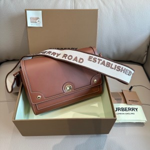 버버리  여자가방