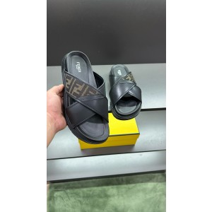 펜디 남자 슬리퍼
