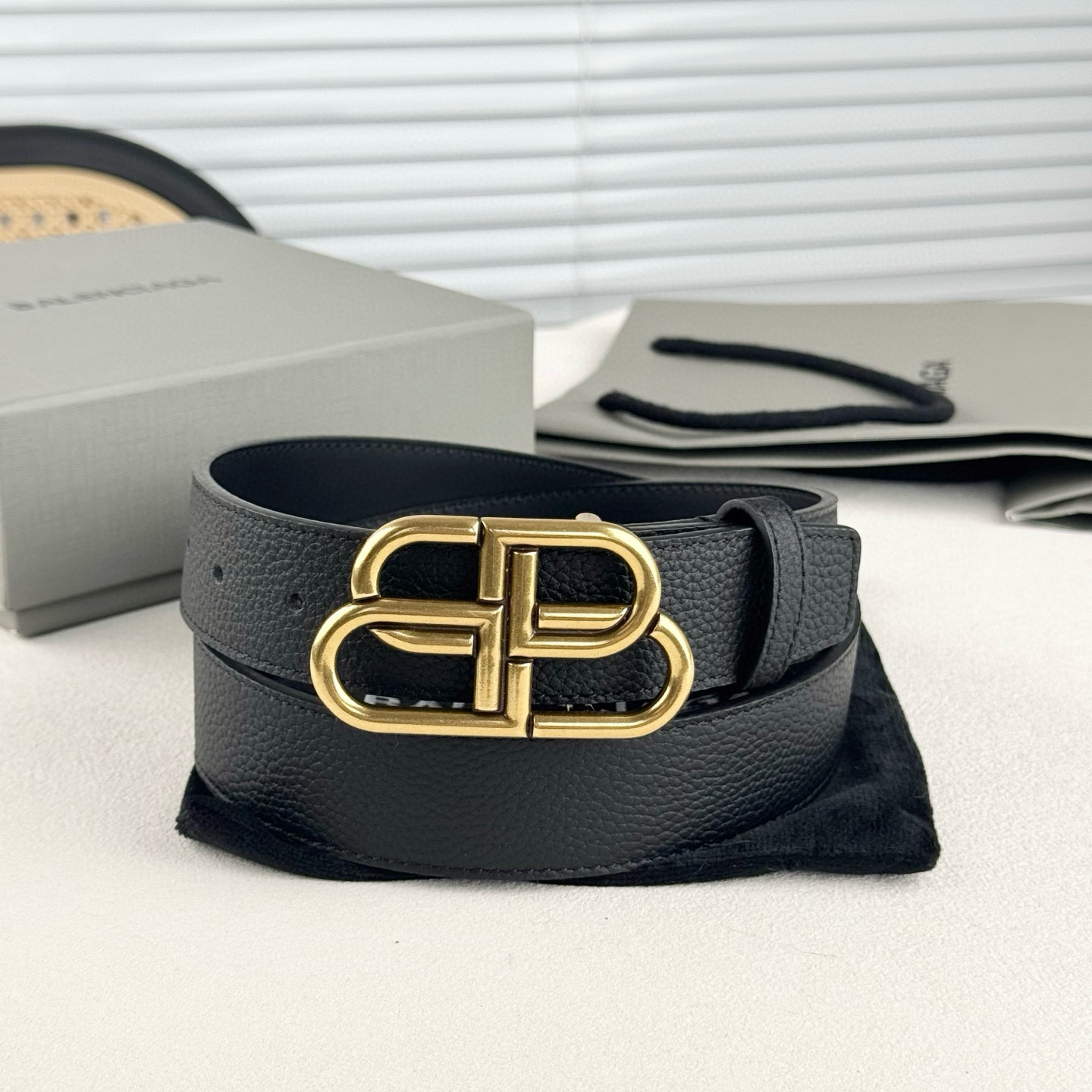 발렌시아가 남자 벨트