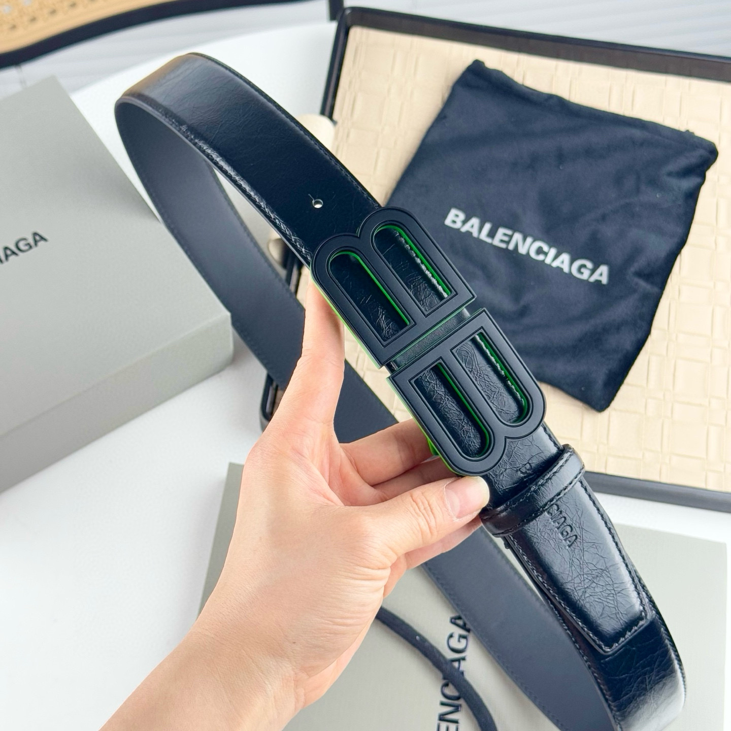 발렌시아가 남자 벨트