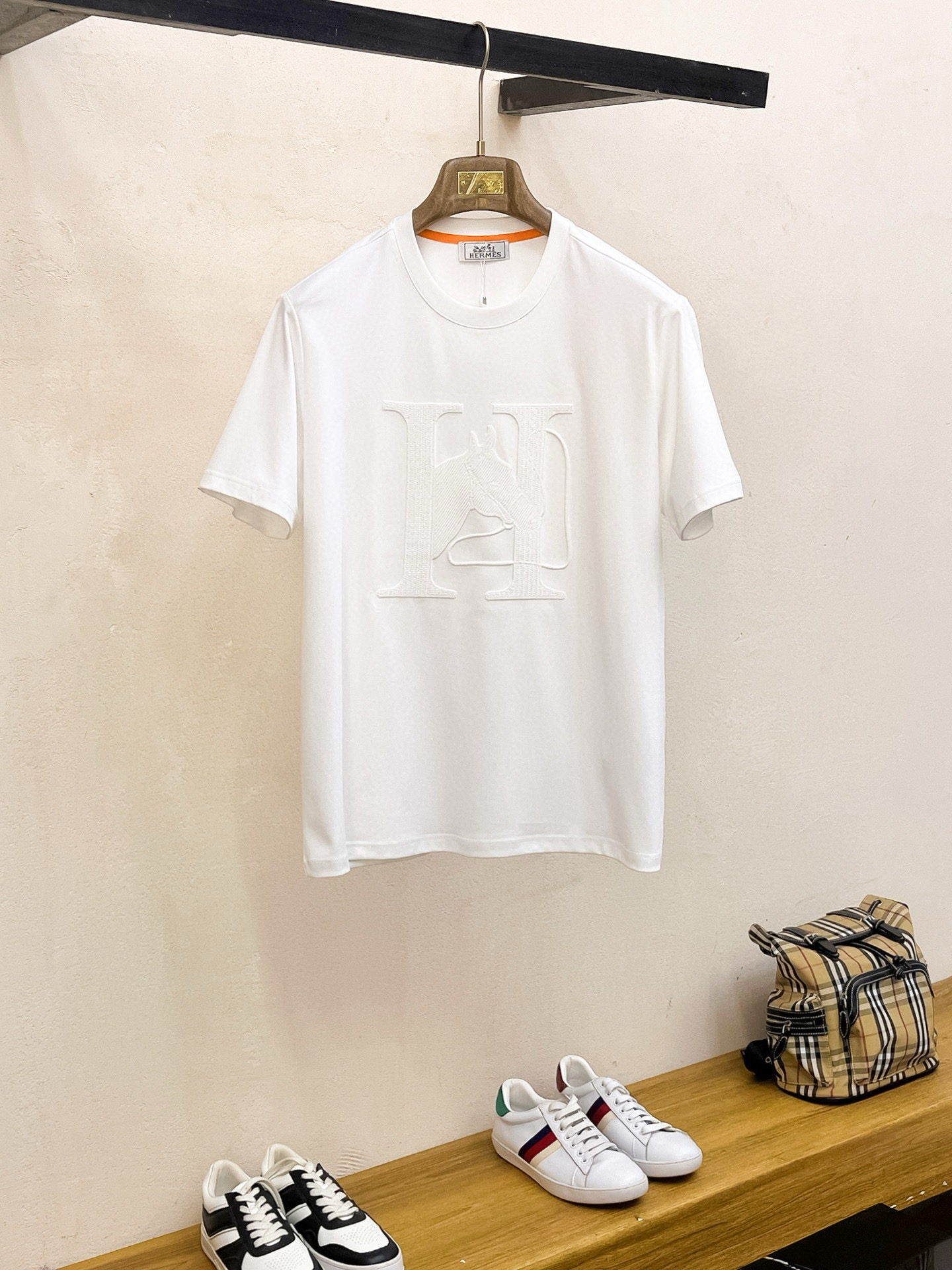 에르메스 남자 반팔티