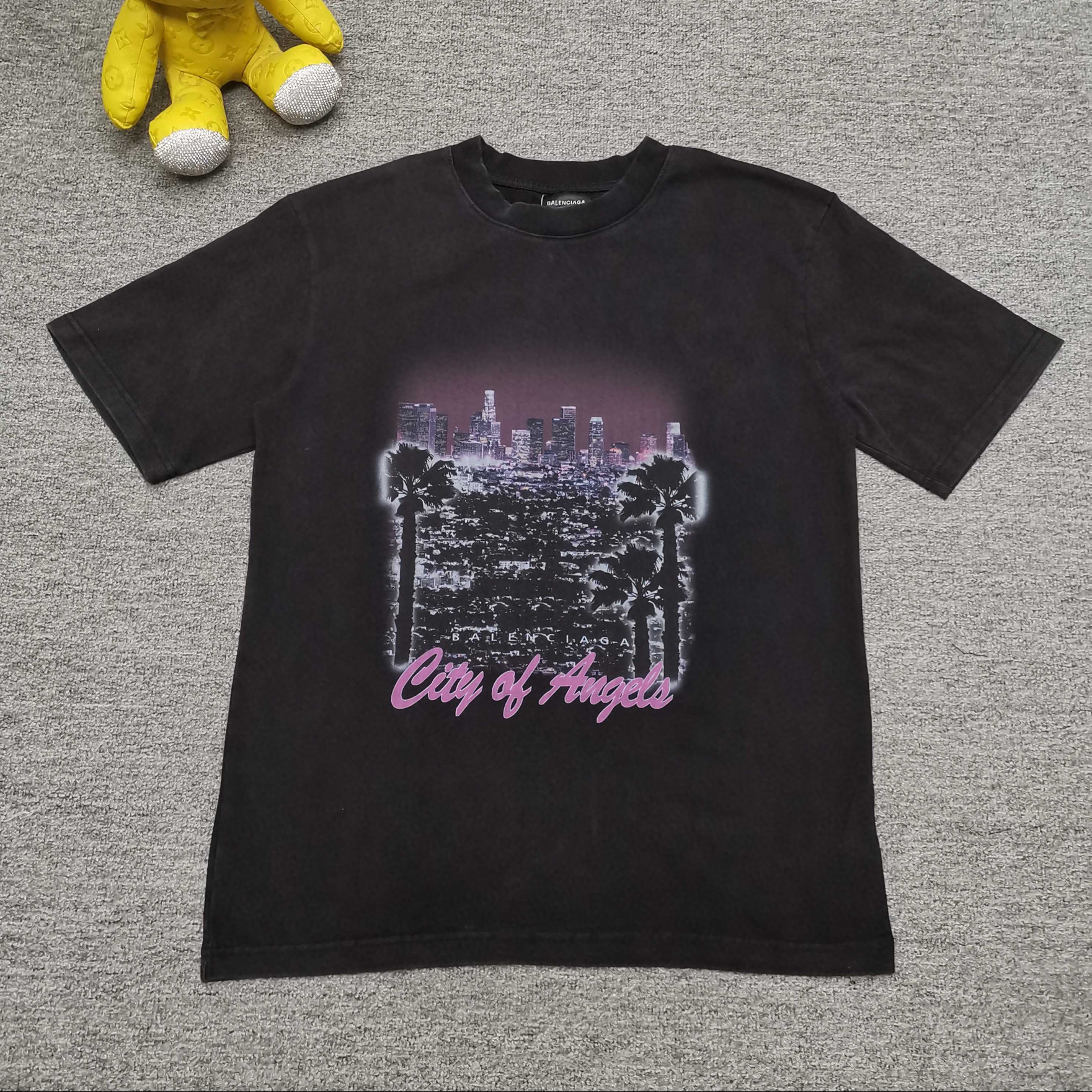 발렌시아가 남녀공용 반팔티