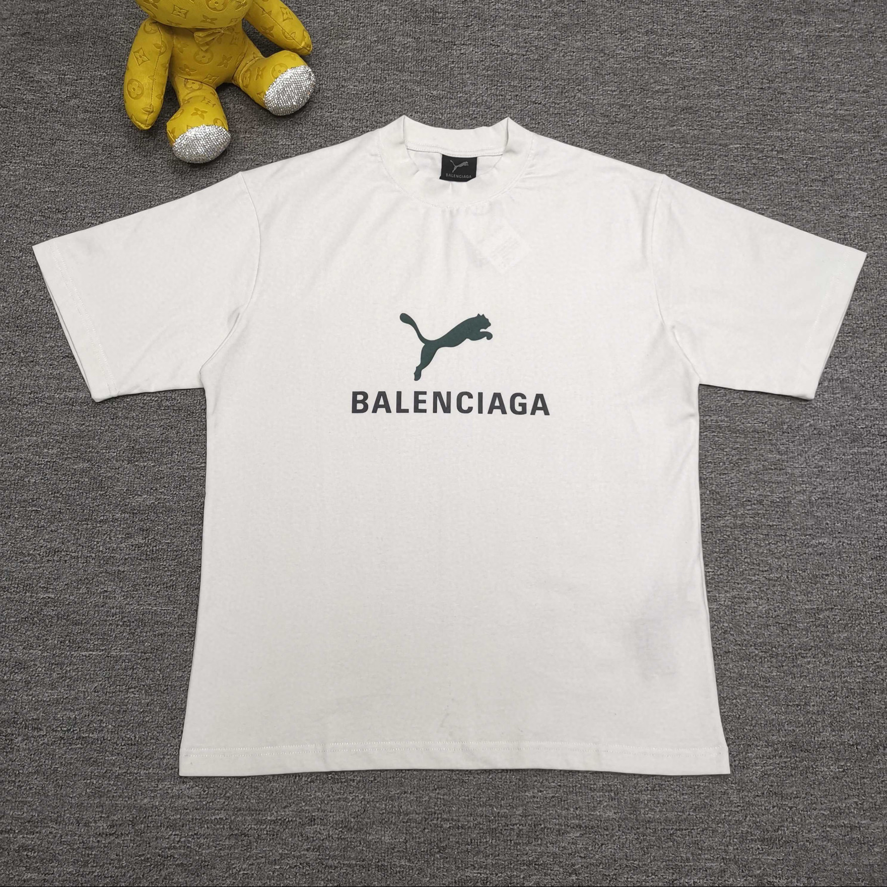 발렌시아가 남녀공용 반팔티