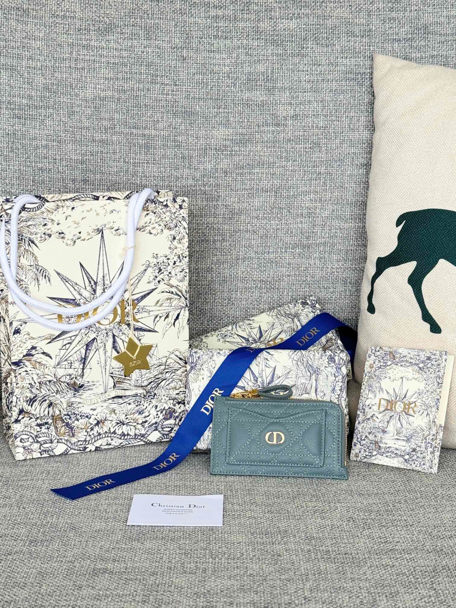 디올 S5131 여자 카드지갑 머니클립