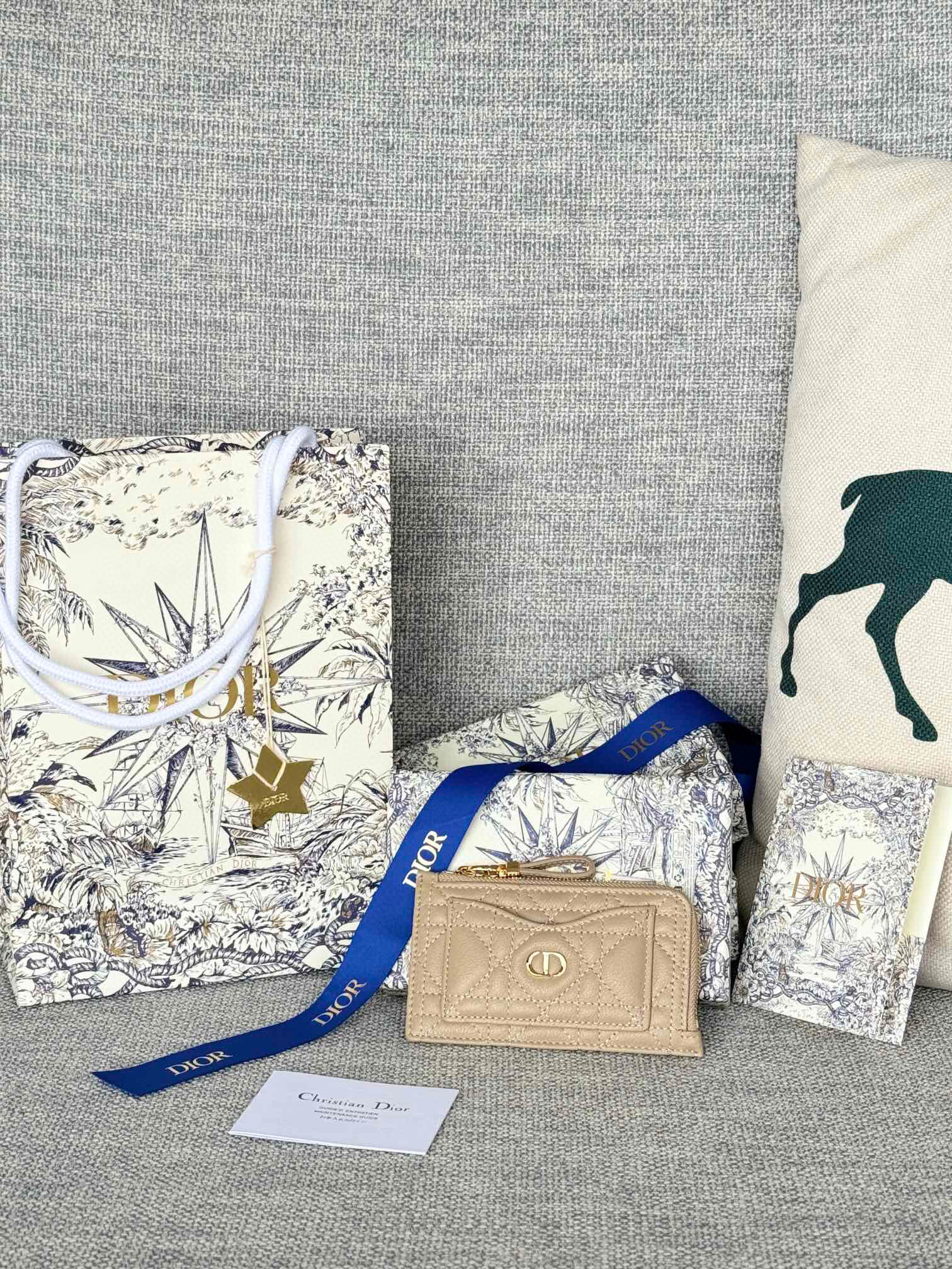 디올 S5131 여자 카드지갑 머니클립