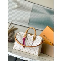 루이비통 M15108 여자가방