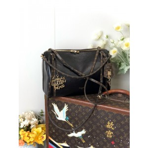 루이비통 M26359 여자가방