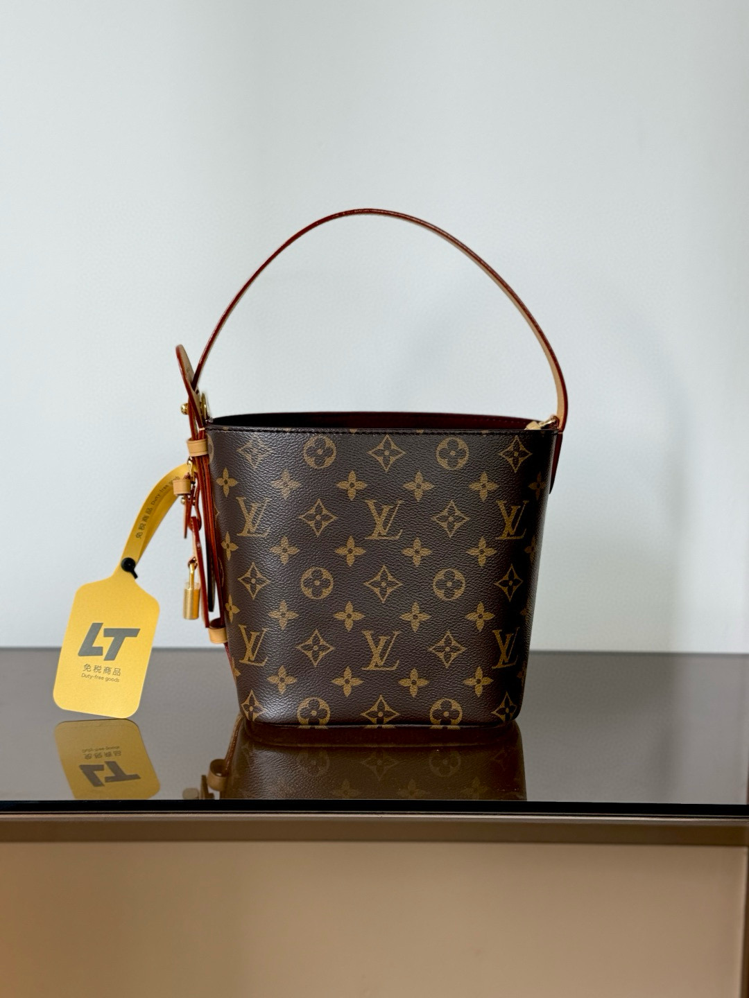 루이비통 M12925 여자가방