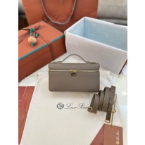 로로피아나 여자가방