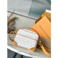 루이비통  M14682 남자가방