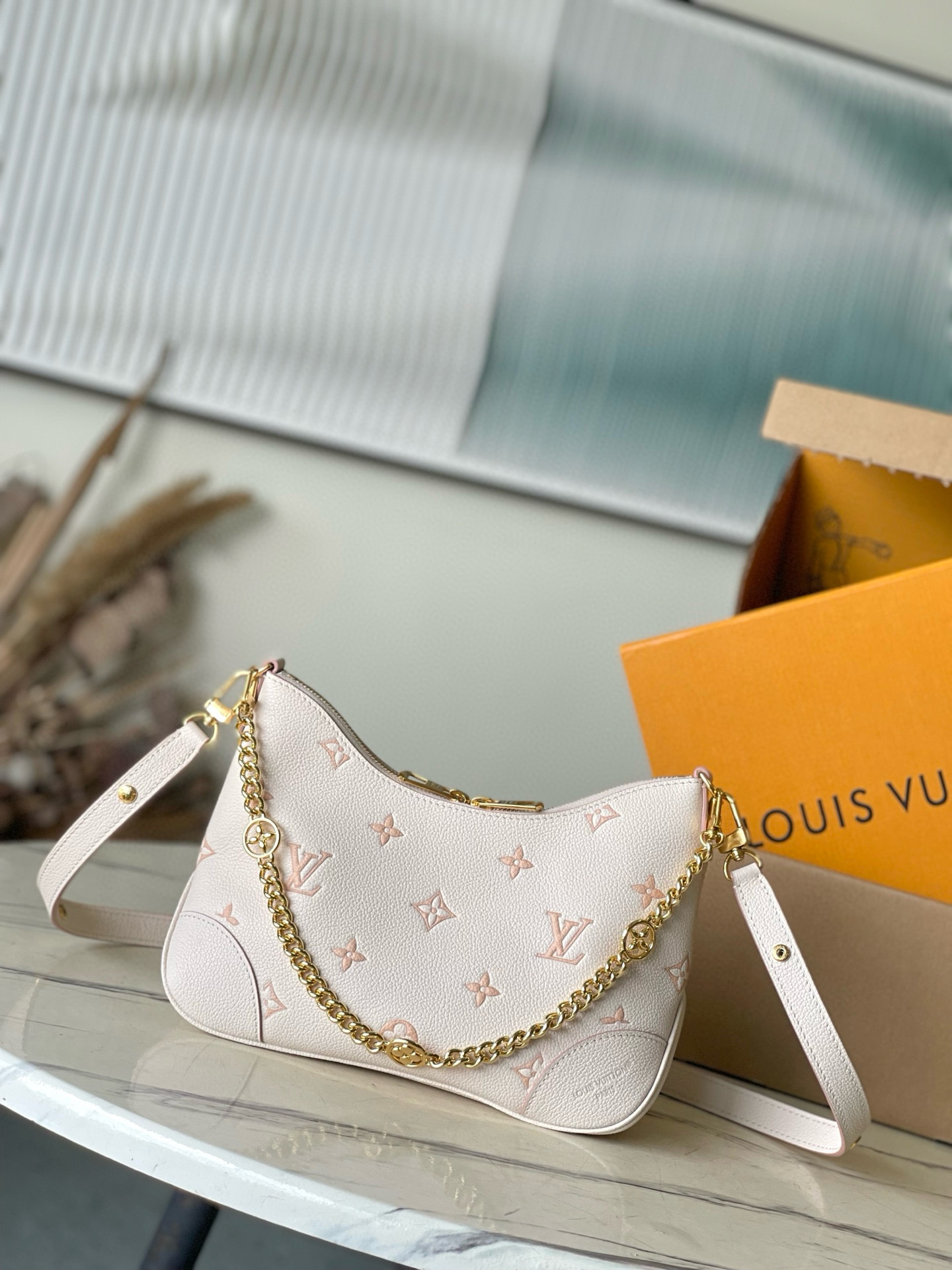 루이비통 M14364 여자가방