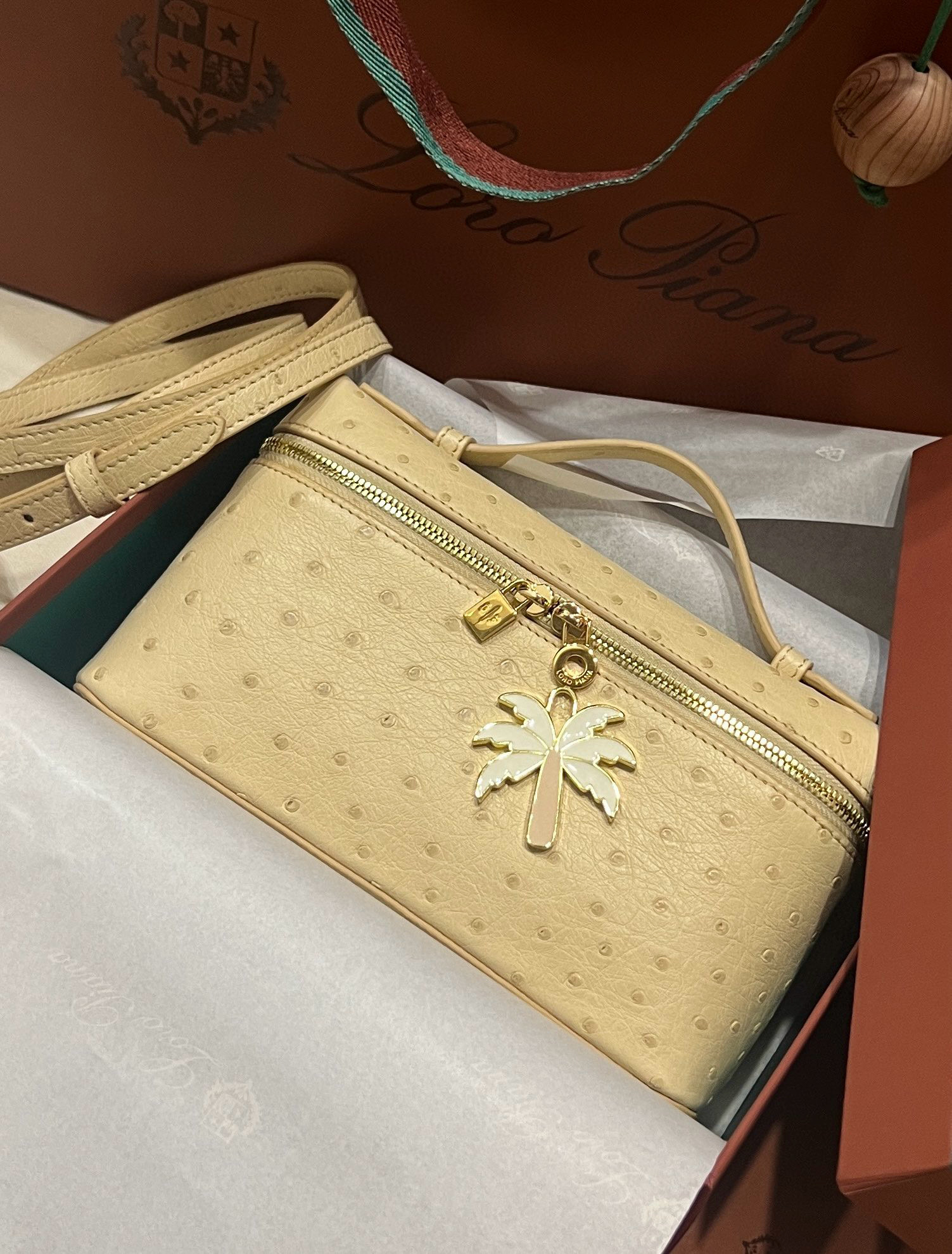 로로피아나 여자가방