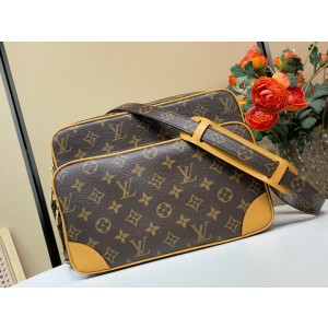 루이비통 M45244 남자가방