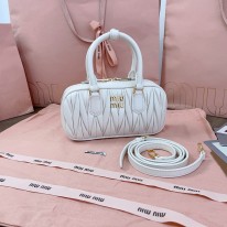 미우미우 5BP088 여자가방