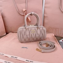 미우미우 5BP088 여자가방