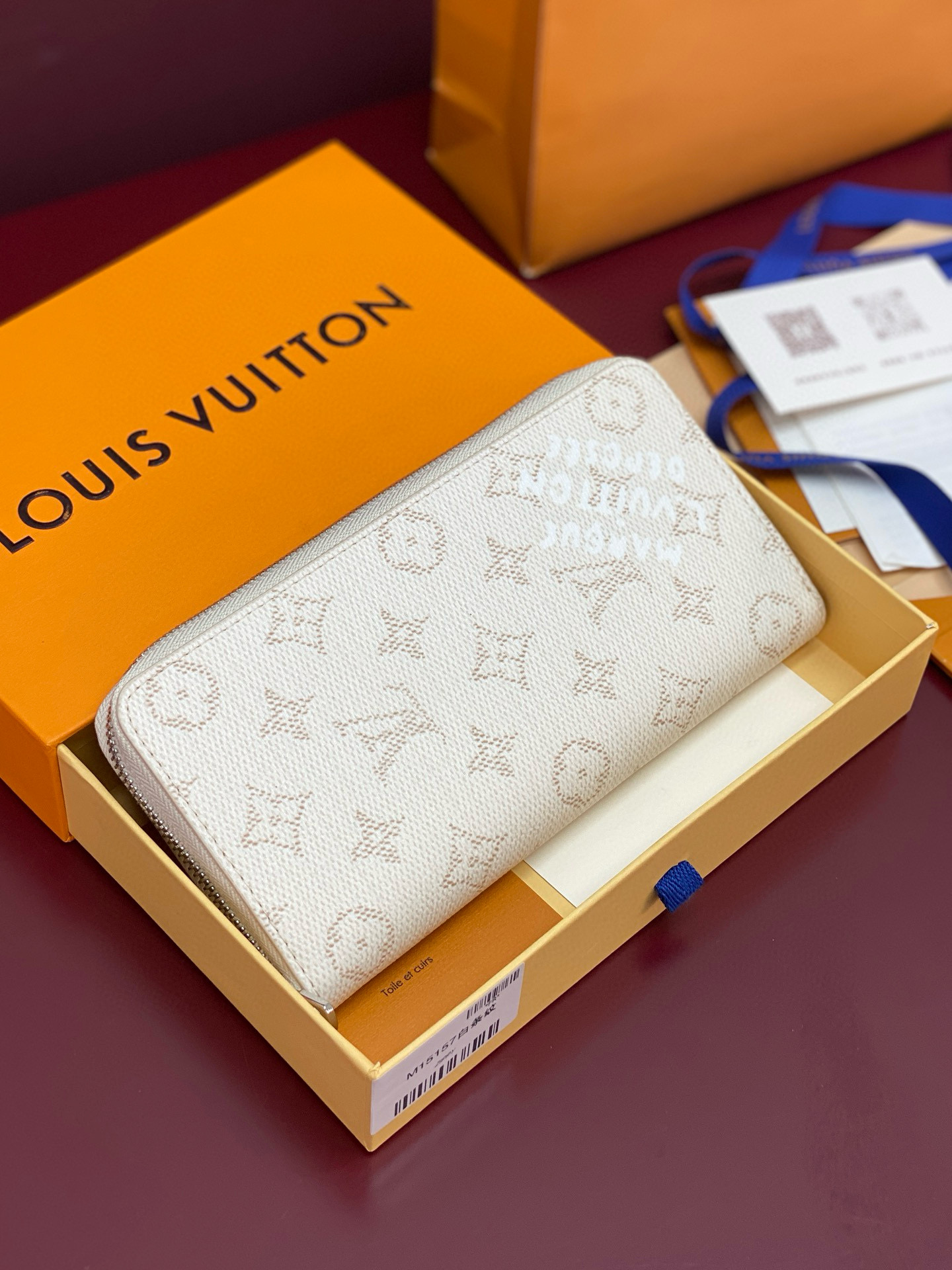 루이비통 M15157 남자 장지갑