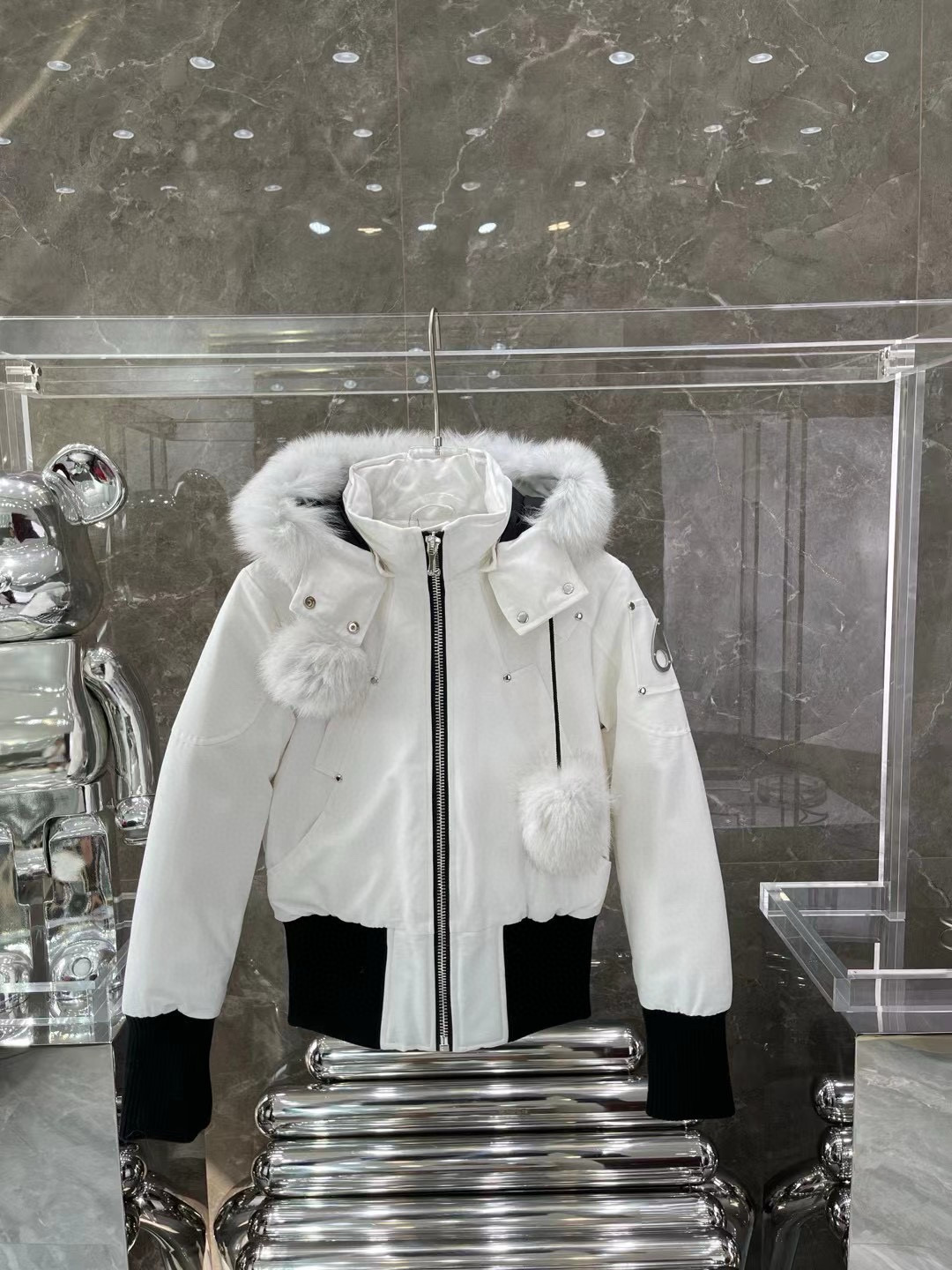 무스너클 여자 패딩