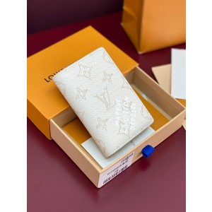 루이비통 M14688 여자 반지갑