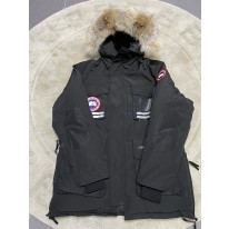 캐나다구스 남녀공용 패딩