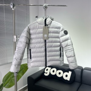 캐나다구스 남자 패딩