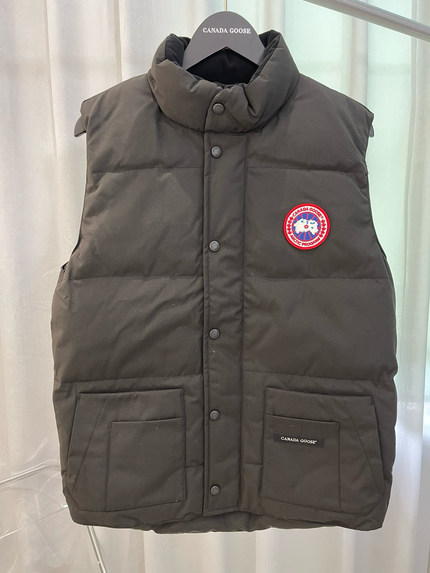 캐나다구스 남녀공용 조끼