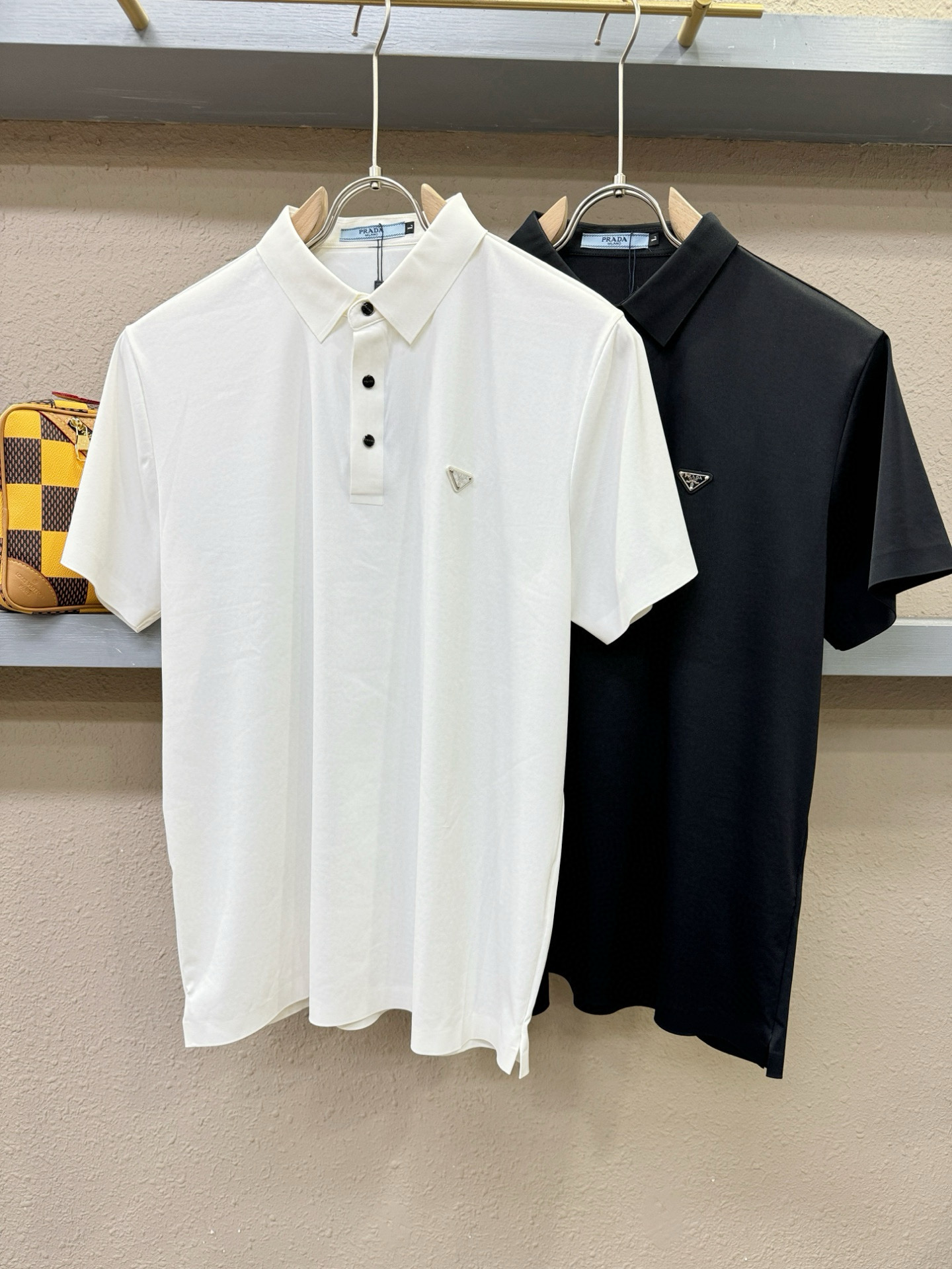 프라다 남자 반팔티 2컬러