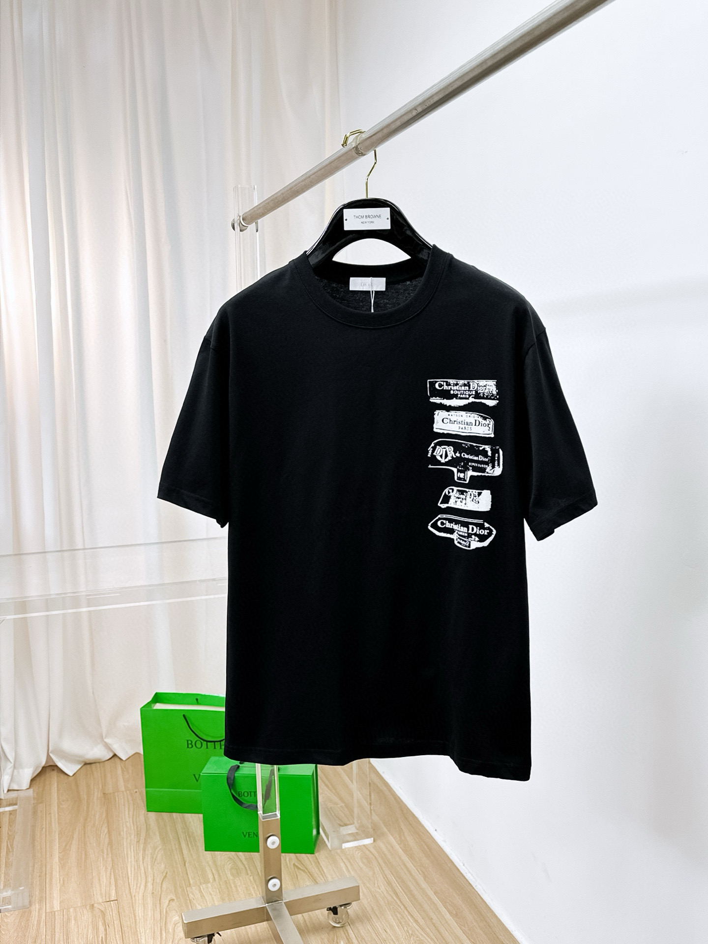 디올 남자 반팔티