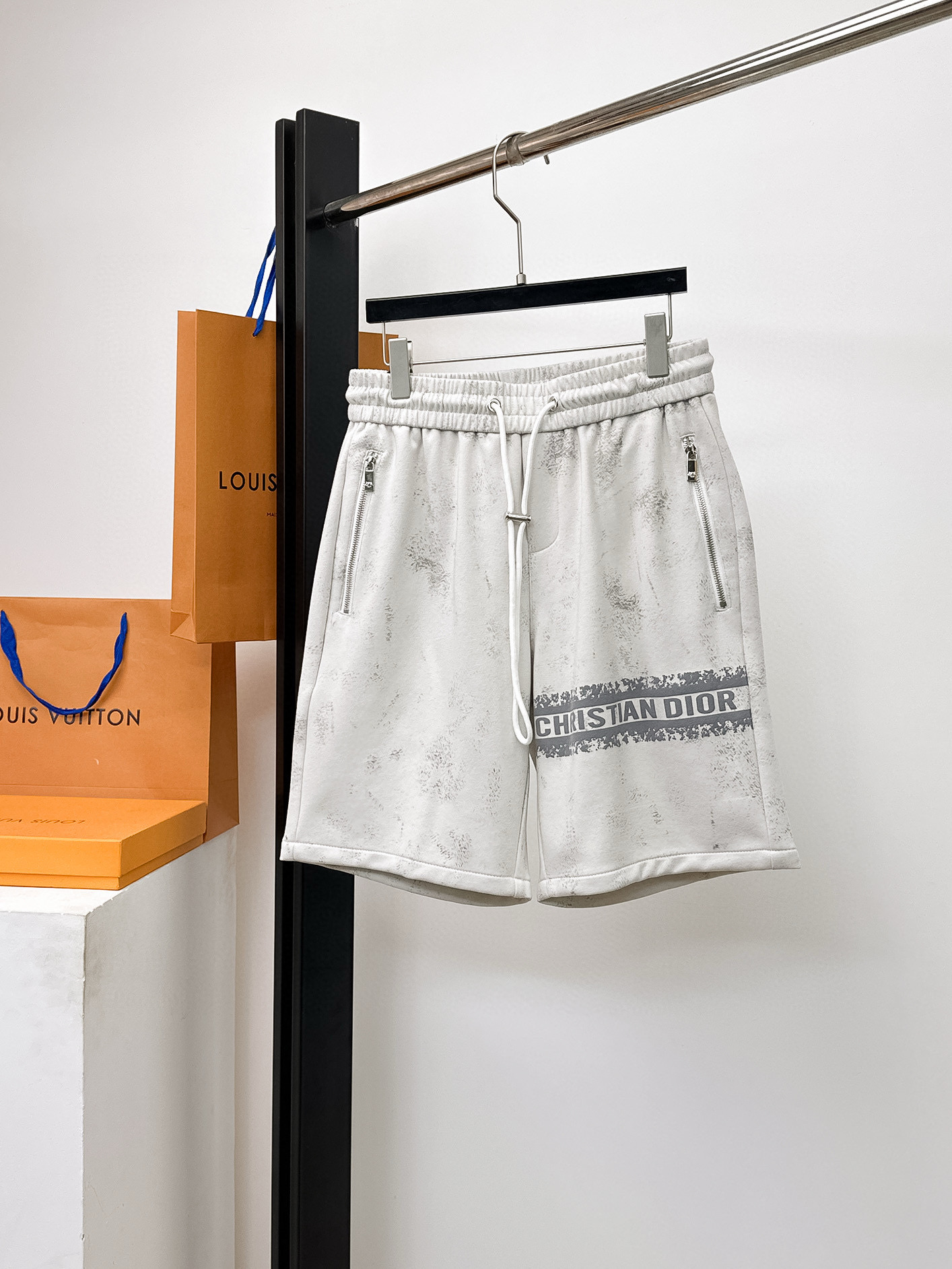 디올 남자 반바지